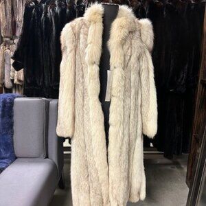 LONG NORWEGIAN FOX great condition  was 5900 now only $1395 size L
